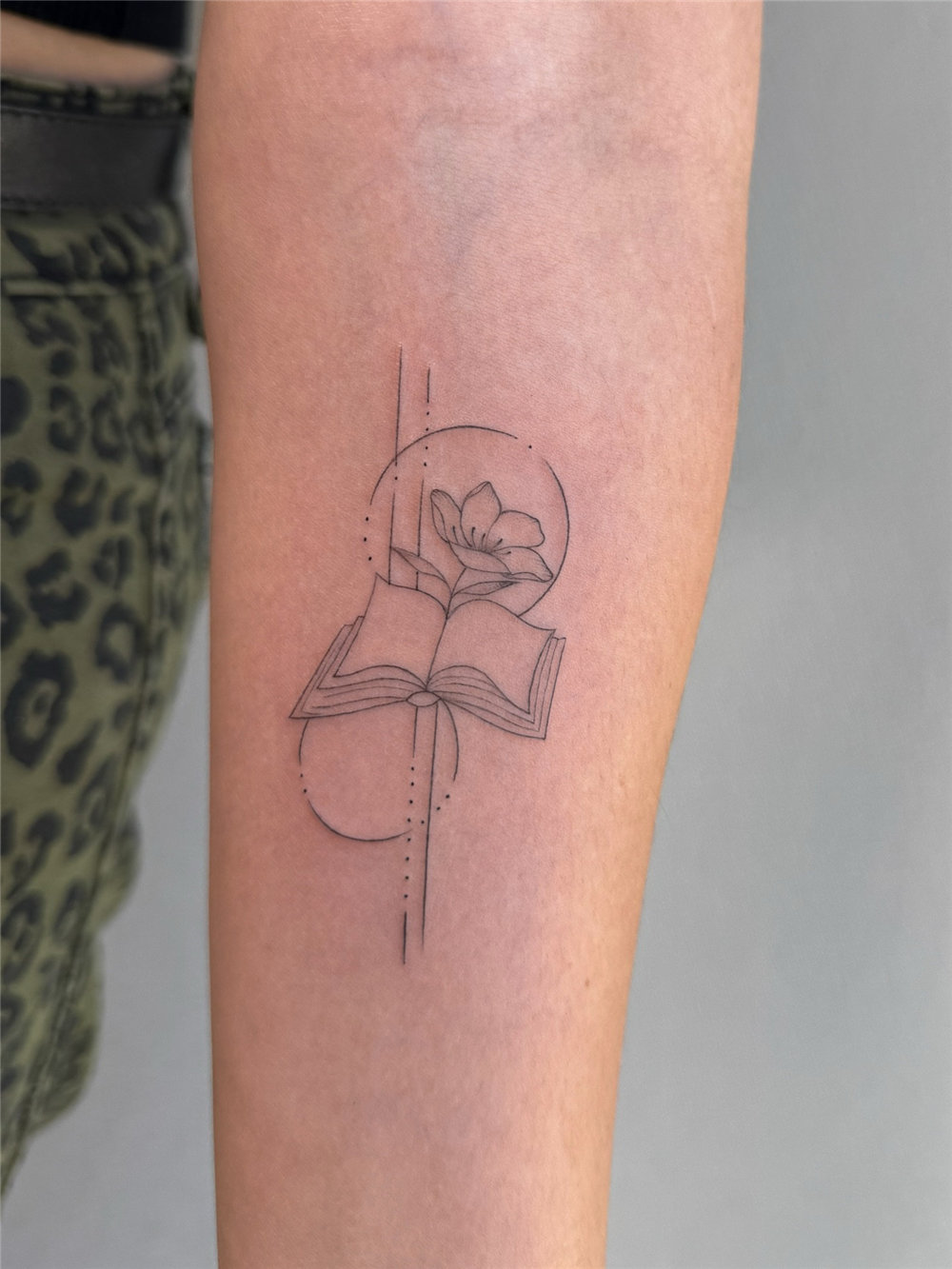 50+ Best Tattoo on Arm Ideas for Women 2025