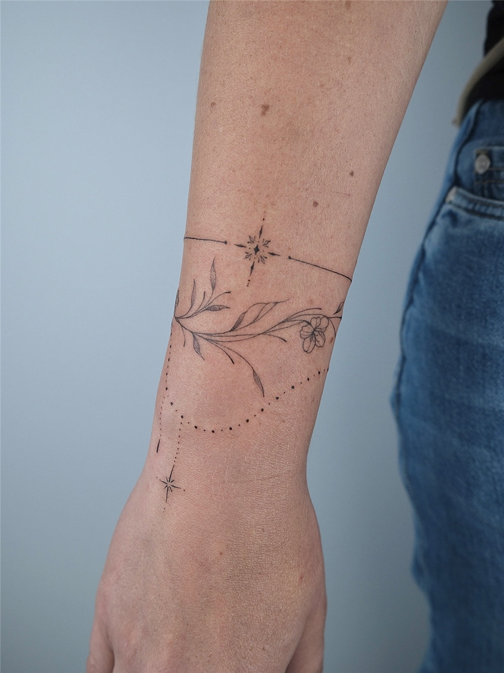 50+ Best Tattoo on Arm Ideas for Women 2025
