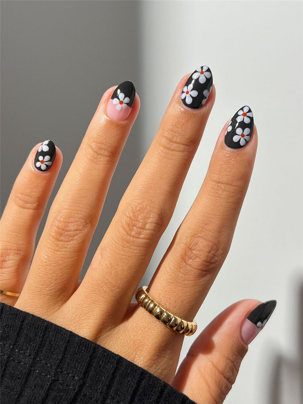 90 Latest Fall Nails 2025 Trends