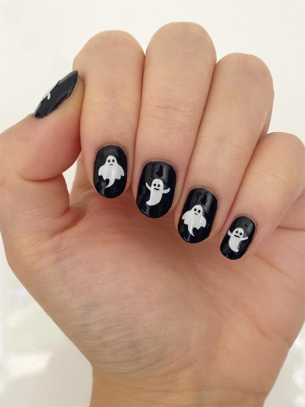 Top 62 Halloween Nail Ideas You’ll Want to Try in 2025 👻