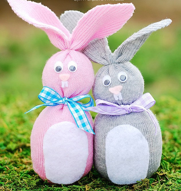 Easy and cute Easter crafts Ideas for kids, include heart designs, floral tattoos and more. There have bunny paper cut, Easter eggs painting, crochet and so on. #eastercrafts #eastercraftsfor kids #eastercraftsdiy