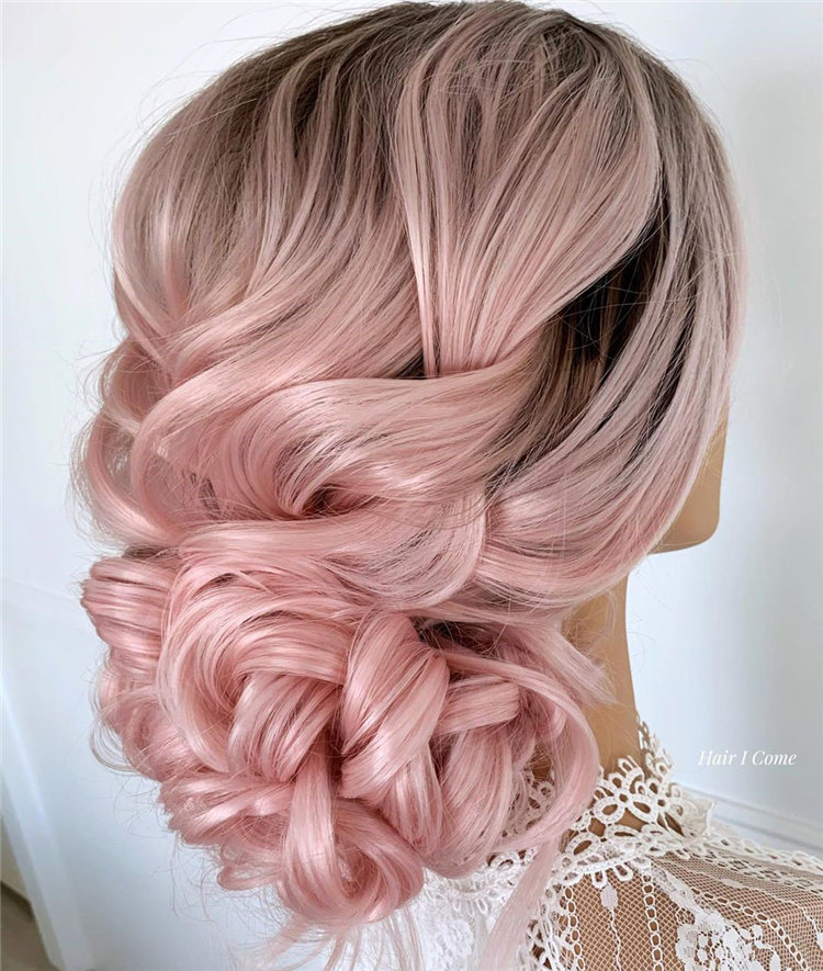 Elegant updo hairstyles for any length and occasion, include low Bun, messy updo and more. If you want to creat updo hairstyle, you can browse our website from time to time. #updos #updohairstyle #bunhairstyles