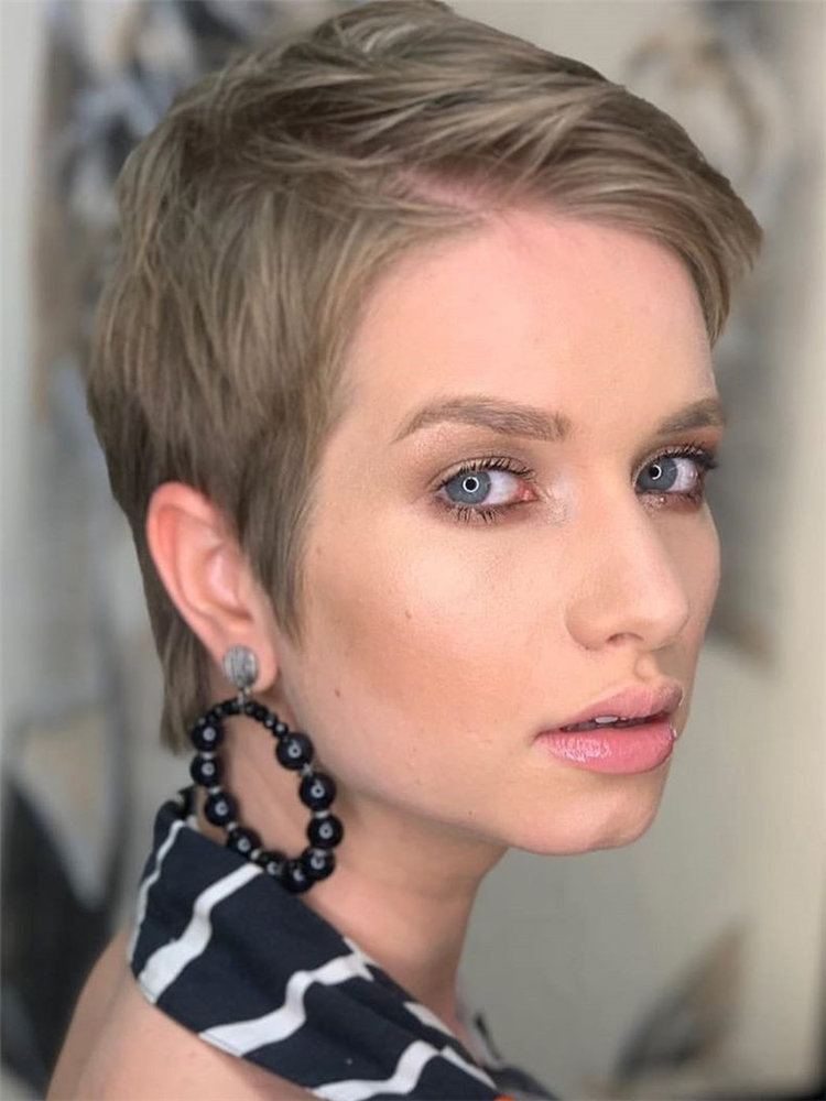 Short hairstyle for women: we have put together 50 of the best short haircuts. Such as short bob hairstyles, short curly hair and so on.