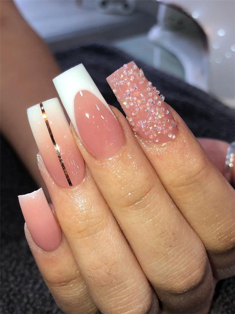 french nail designs ideas, include glitter nails, short nails, and long nails designs and more. If you want to manicure, you can browse our website from time to time. #frenchtipnails #frenchnails #nailart