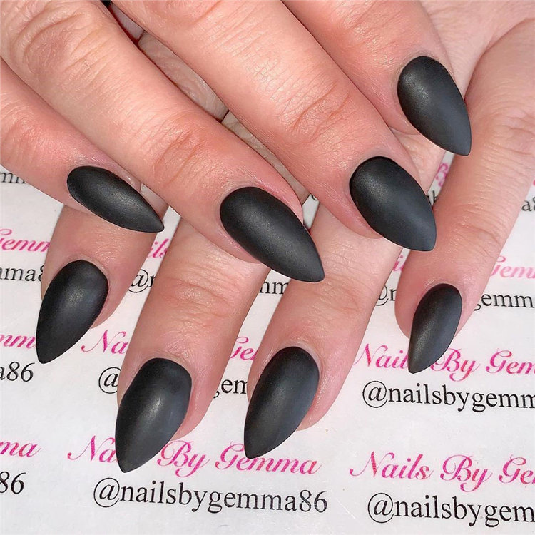 40 Edgy and Elegant Black Nails Designs Ideas