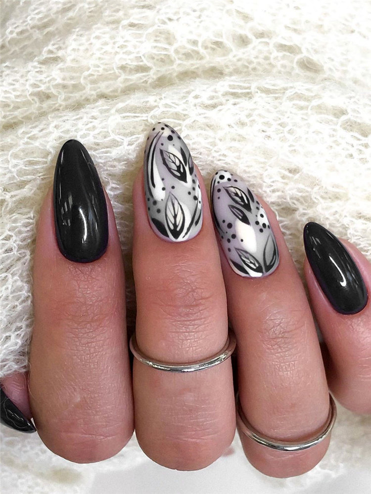 Black nail art has become one of the hottest looks in nails. We have found 40 edgy black nails designs ideas include french nails, square, round. Balck nail would be perfect for a any occasion.  #blacknails #nailart #nails