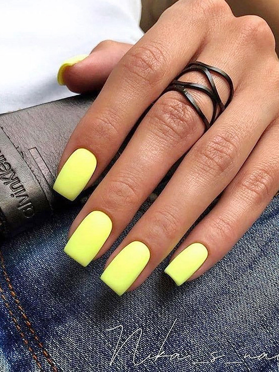 Are you looking for summer nail ideas ? we have found 30 bright summer nails ideas. From white nails to blue nails and more. You will finding a nail art. #summernailideas #nail designs #nailart