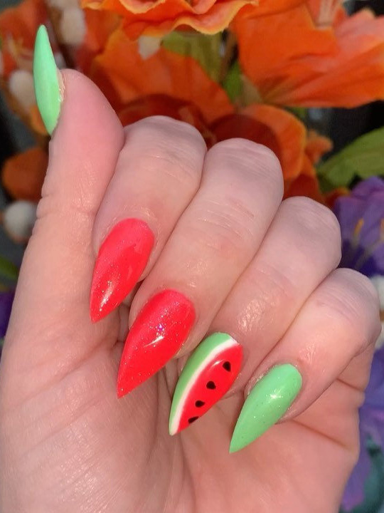 Longing for summer nails designs? Today we have 35 fruit nails to show you. fruit nail designs look so cute and pretty that you can try different design. This manicure is perfect for the summer. #fruitnails #nailsdesigns #summernails #nailideas