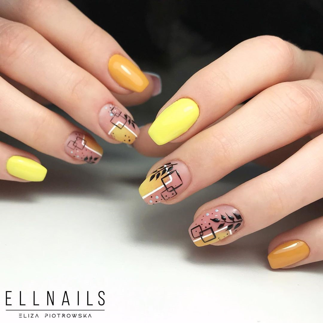 Simple leaf nail design : we collected 20+ of the leaf nails ideas. I hope everyone can choose their nail designs. #leafnaildesign #naildesigns