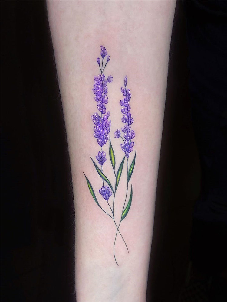 Simple lavender tattoo design ideas on arm, ankle, ribs and and more. If you want to creat lavender tattoo, you can browse our website from time to time. #tattooideas #flowertattoos #lavendertattoo