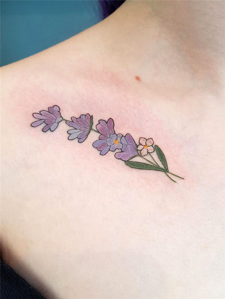 Simple lavender tattoo design ideas on arm, ankle, ribs and and more. If you want to creat lavender tattoo, you can browse our website from time to time. #tattooideas #flowertattoos #lavendertattoo