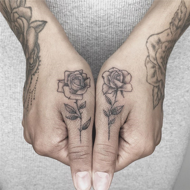 Rose tattoo design for women: we have put together 50+ of the best rose tattoos. I hope everyone can choose their favorite tattoo and enjoy the process. #rosetattoodesign#tattooideas #tattooideasfemale